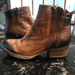 Circle G Brown Leather booties